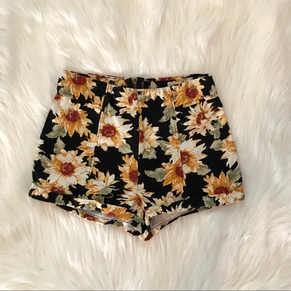 La Hearts Pants - LA HEARTS Sunflower Shorts